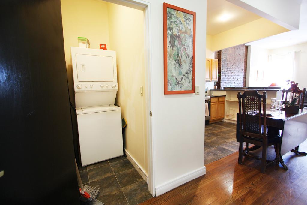 Luxury Living Suites New York Room photo